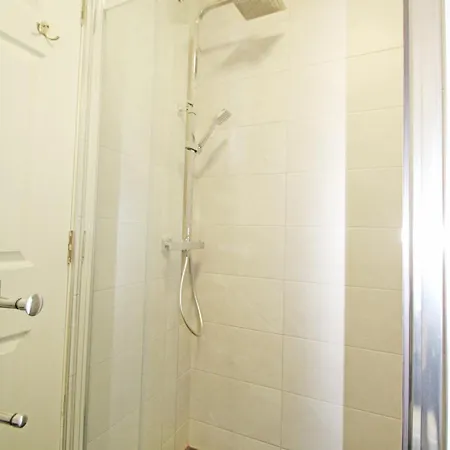 Luxury 2 Bedroom In Γκάλγουεϊ