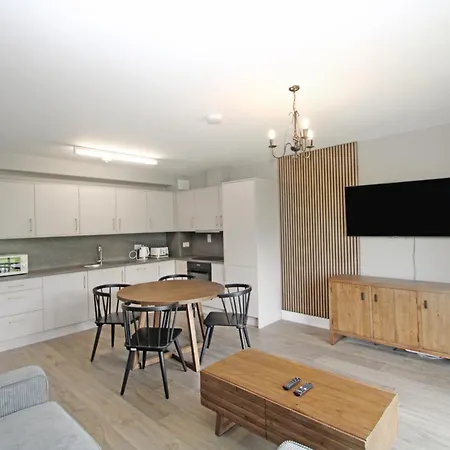Luxury 2 Bedroom In