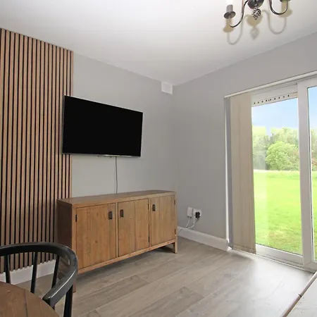 Luxury 2 Bedroom In Appartamento Galway